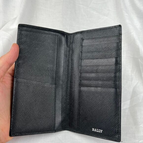 BALLY Baliro Leather Bi-Fold Wallet Black with 2 Card Slots and 1 Bill Slot - Picture 5 of 8
